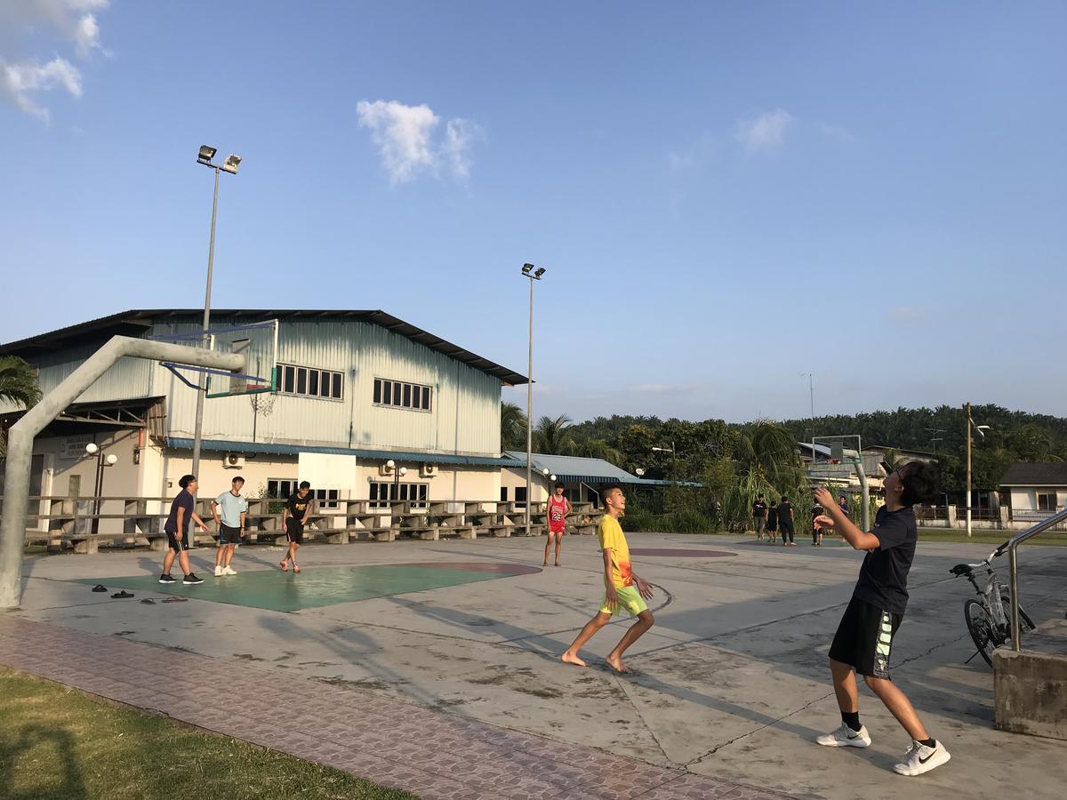 Singsport Holiday House Мерсинг Экстерьер фото